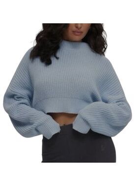 KUWALLATEE NWT Light Blue Knit Cropped Sweater Size Large